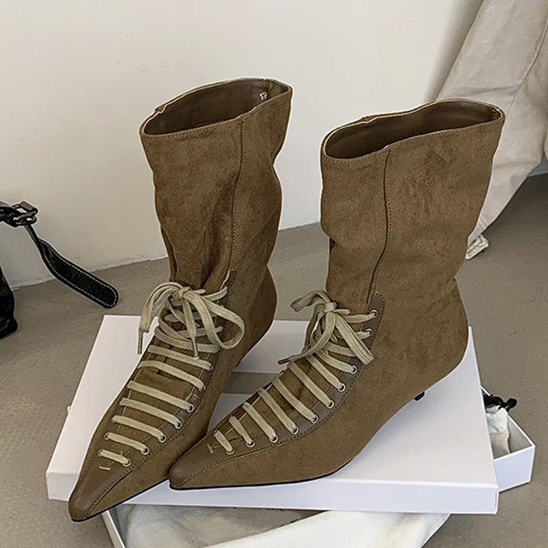 Stivaletti donna Liyke effetto suede con lacci a punta