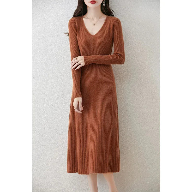 Abito lungo in maglia da donna svasato