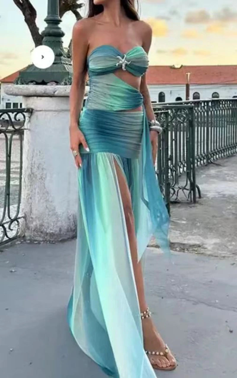 Abito lungo da donna a fascia con linea svasata