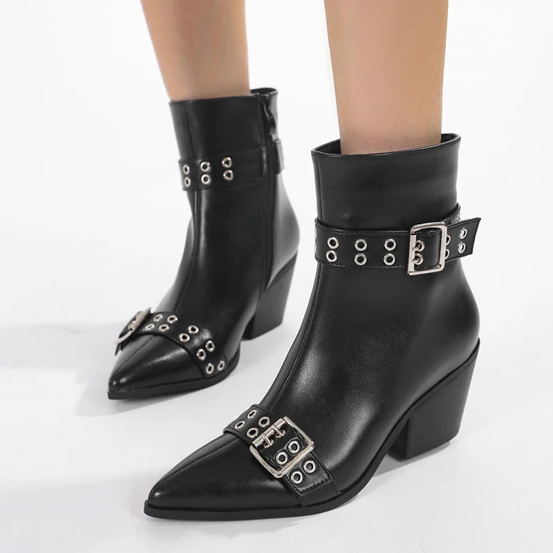 Stivaletti donna Liyke con fibbie e occhielli metallici