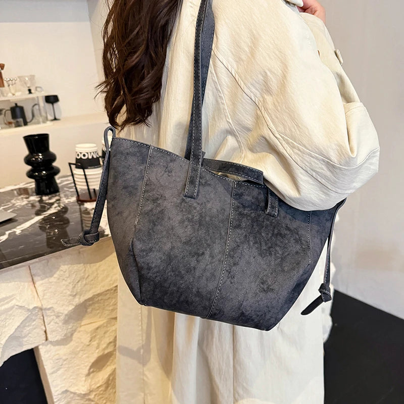 LEFTSIDE Small PU Leather Shoulder Bags for Women 2025 Luxury Designer Crossbody Bag Females Brand Retro New Handbags and Purses