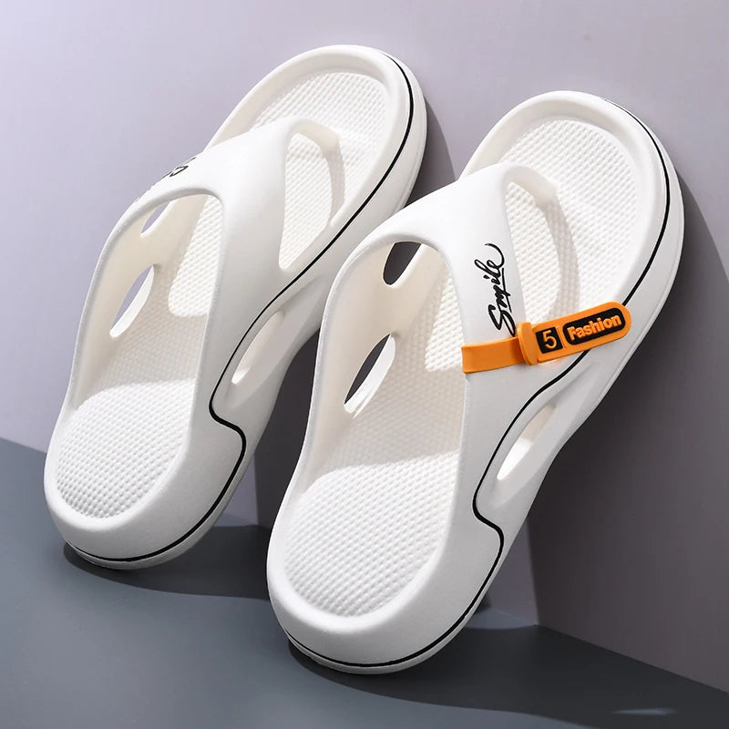 Herren-Flip-Flops Zehentrenner Sommer 2025 neue Herrenschuhe mit dicker Sohle, rutschfeste EVA-Badeschuhe, Indoor- & Outdoor-Pantoletten für Paare