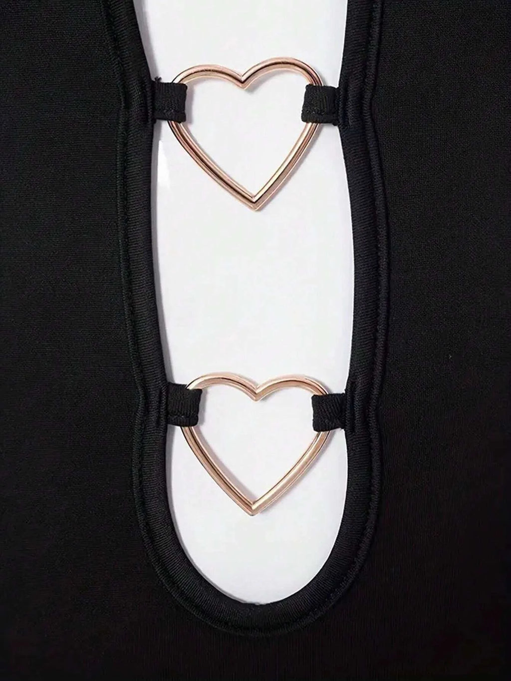 Abito mini nero da donna con spalline sottili e inserti traforati
