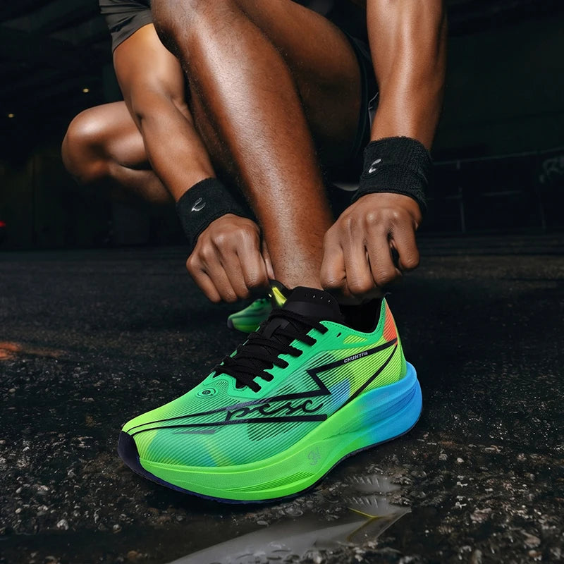 Chunta Sportschuhe mit Schnürsenkeln