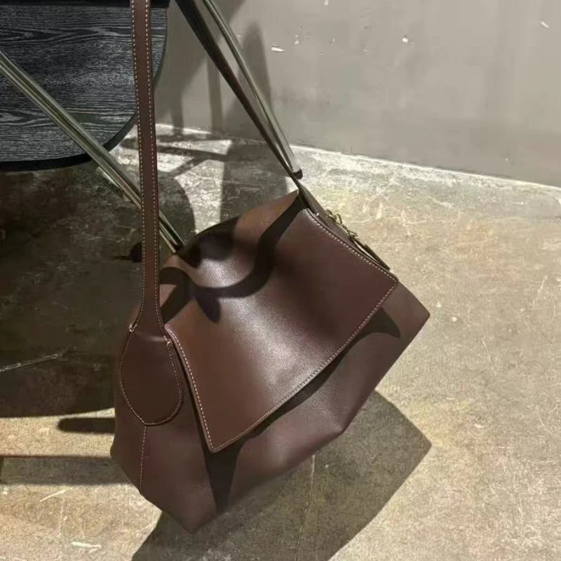 Luxury Genuine Leather Women's Shoulder Bag Large Capacity Flap Underarm Bag Simple Solid Color Soft Leather Brand Handbag