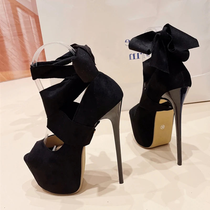 Scarpe peep toe donna Liyke nere con lacci e plateau