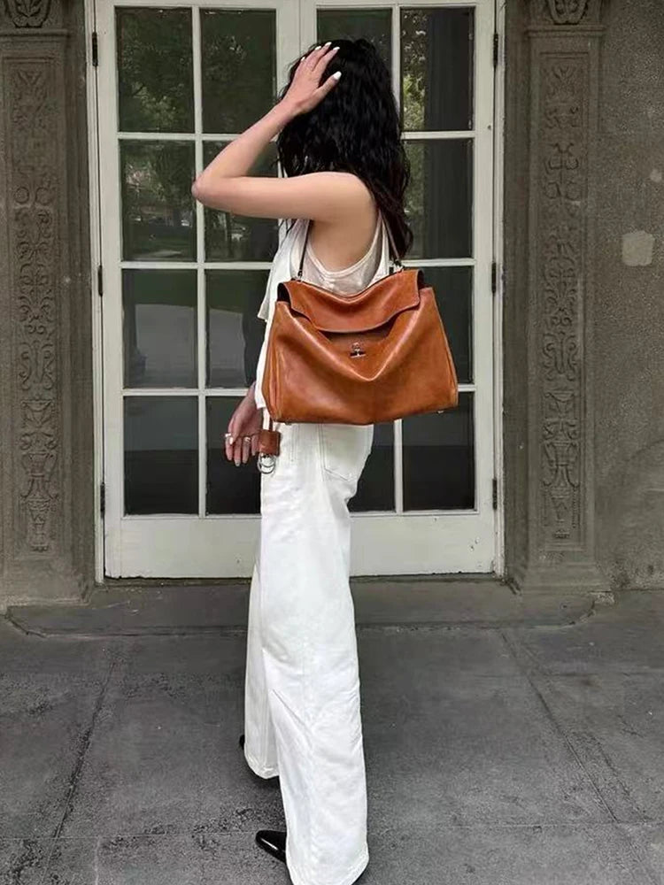 2026 New Luxury Brand Women Handbags Genuine Leather Shoulder Bags Women Retro Silver Buckle Tan Cowboy Bags Woman Totes