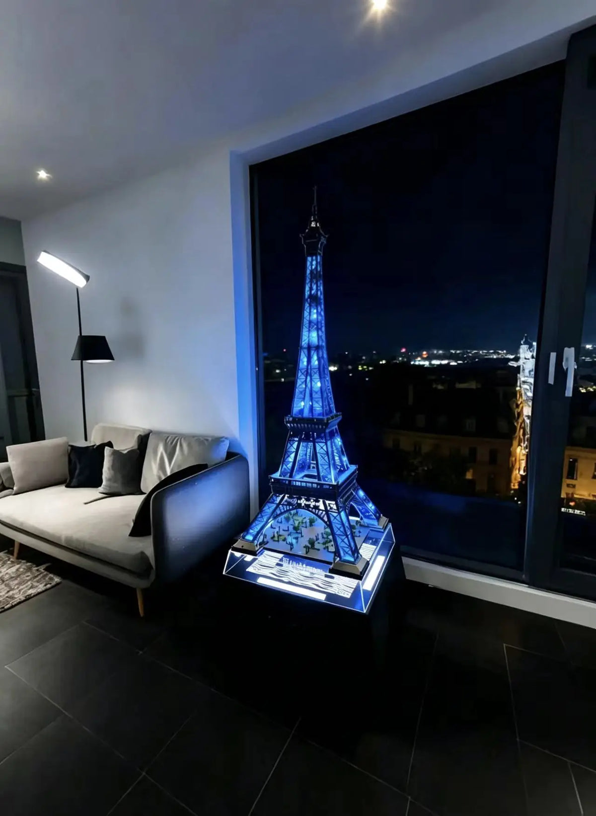 10001 Pcs Large Eiffel Tower Building Blocks Bricks Birthday Christmas Gifts Toy Compatible  10181 In Stock