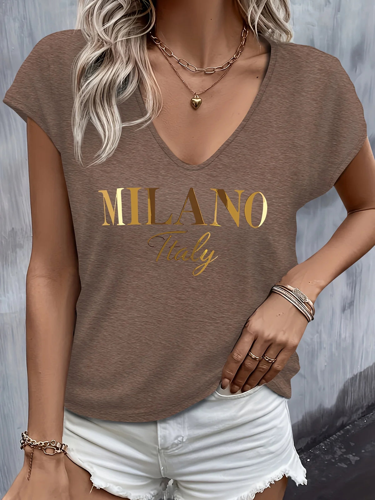 T-shirt da donna con scollo a V e maniche corte