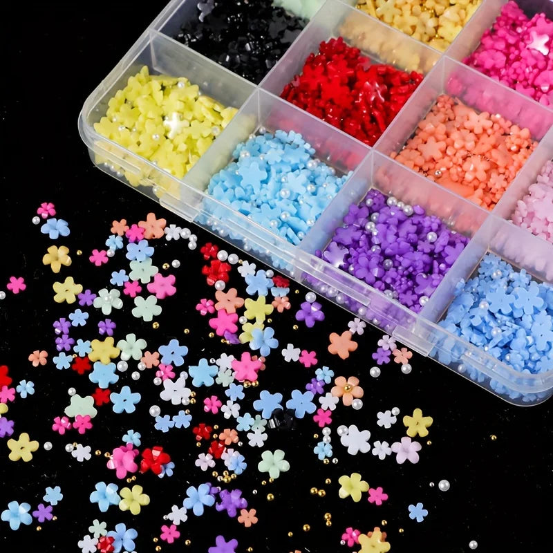 1500 Stück/Box Set mit floralen Nail-Art-Charms, Y2K-Stil, hochwertige farbenfrohe 3D-Blumen-Nagelanhänger aus Kunstharz