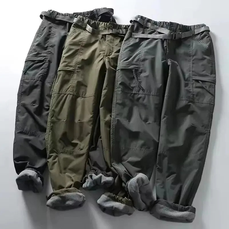 Winter Men's Fleece Pants Outdoor Tactical Cargo Pants Straight Leg Simple Style Joggers Zipper Pocket Windproof Trousers