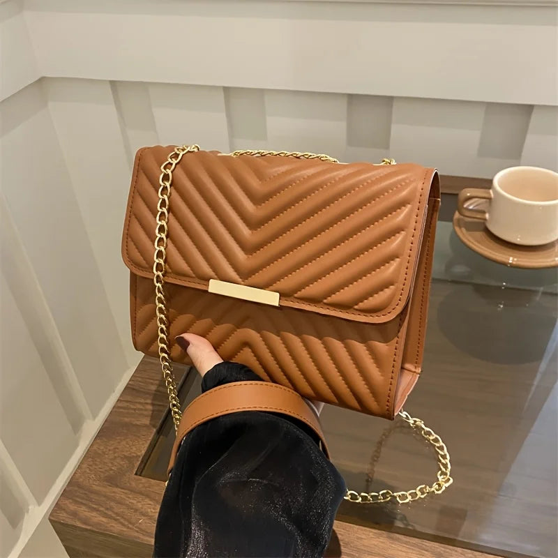 2026 New Model Women's Crossbody Bag V-Shaped Quilted Chain Small Square Bag for Women, Light Luxury Texture Shoulder Crossbody Bag, Versatile Small Bag for Work and Dates, Perfect Gift Recommendation for Girls