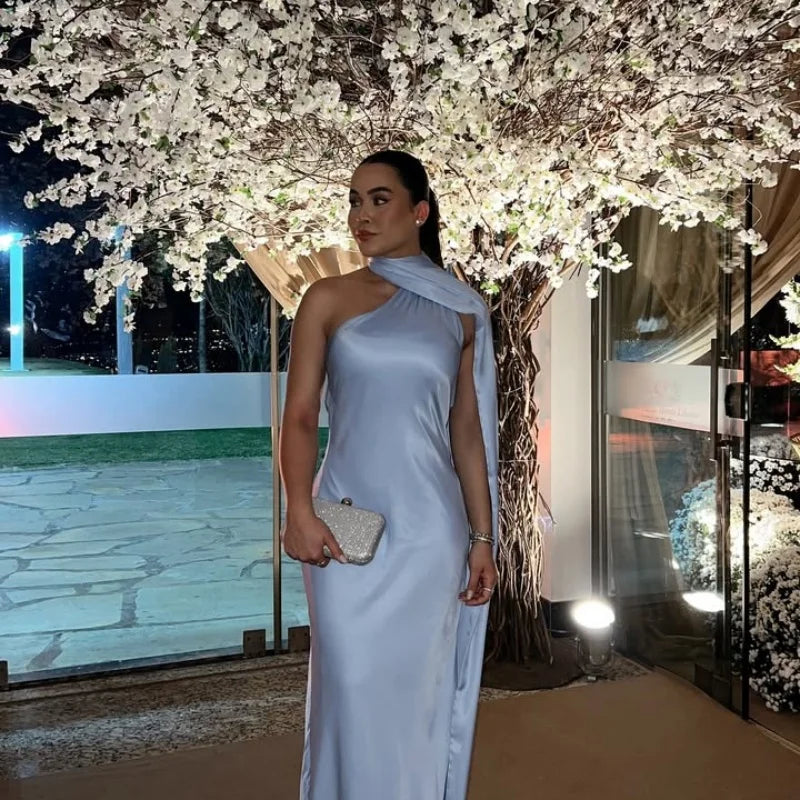 Abito lungo donna con scollo halter e schiena scoperta — immagine 11