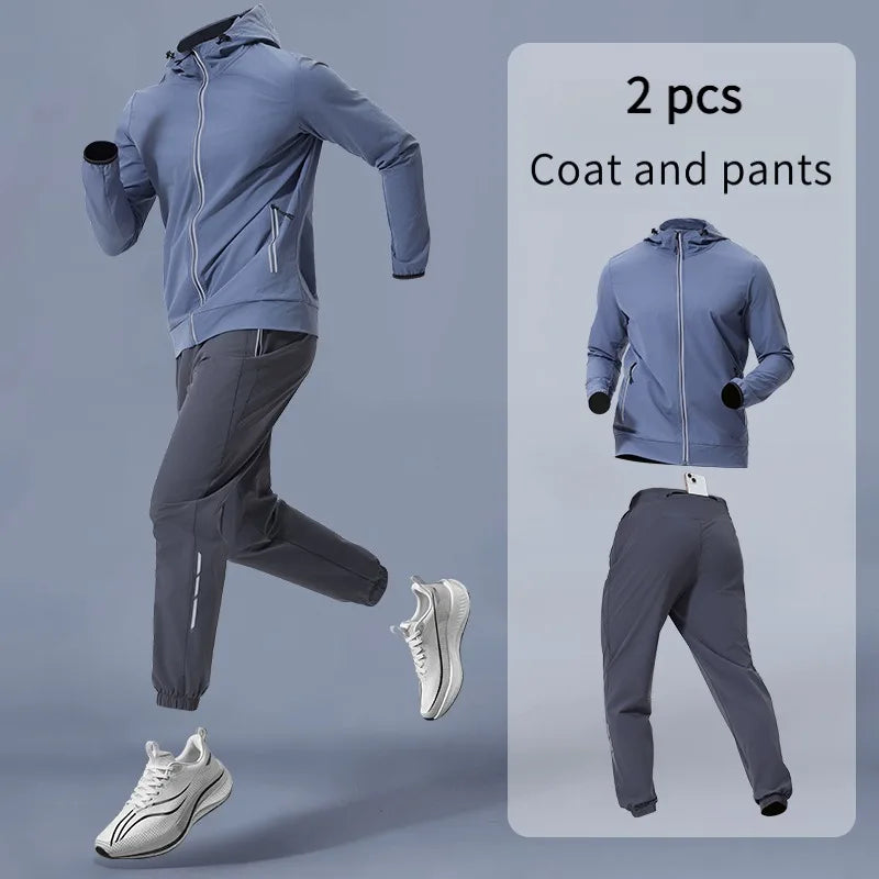 Completo sportivo uomo con cappuccio