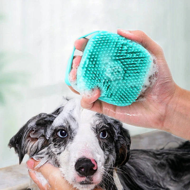 Badebürste für Haustiere, weiche Silikon-Massagebürste mit Shampoo-Spender, Reinigungs- und Pflegezubehör zum Waschen und Kämmen von Hunden und Katzen