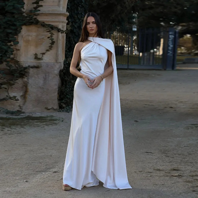 Abito lungo donna con scollo halter e schiena scoperta — immagine 9