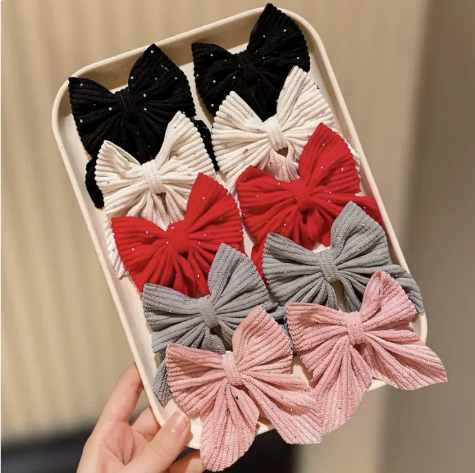 11-teiliges Set mit Haarspangen mit Schleifen – süßes Geschenk für Mädchen, elegante Haaraccessoires für den täglichen Gebrauch, ein Must-have für alle Jahreszeiten