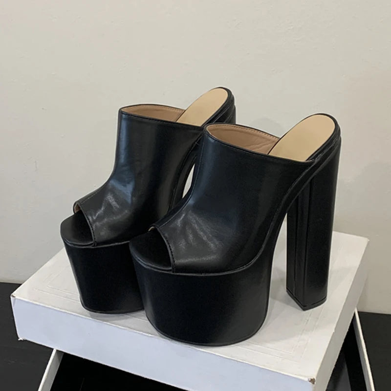 Mules donna Liyke leopardate con plateau e tacco largo