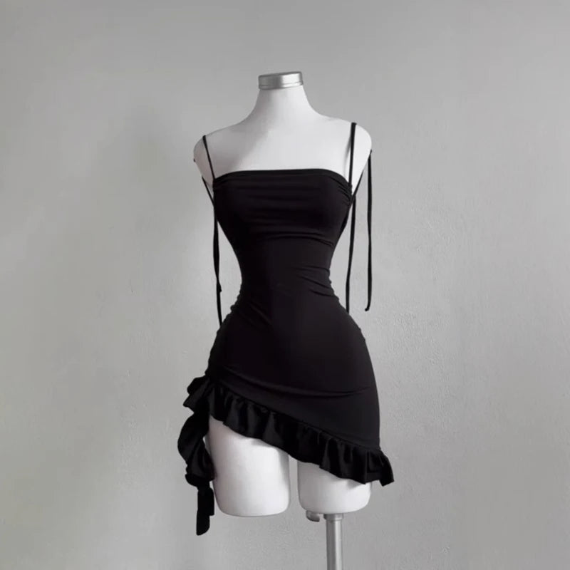 Mini abito nero da donna a linea A senza maniche
