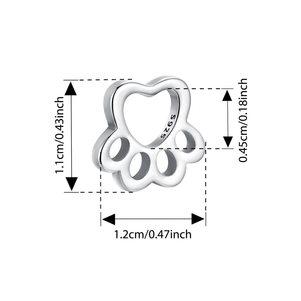 Pendant with a four-leaf clover motif