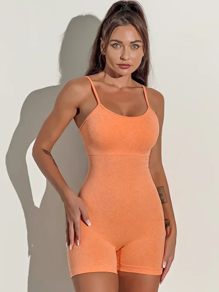 Tuta sportiva corta donna senza maniche