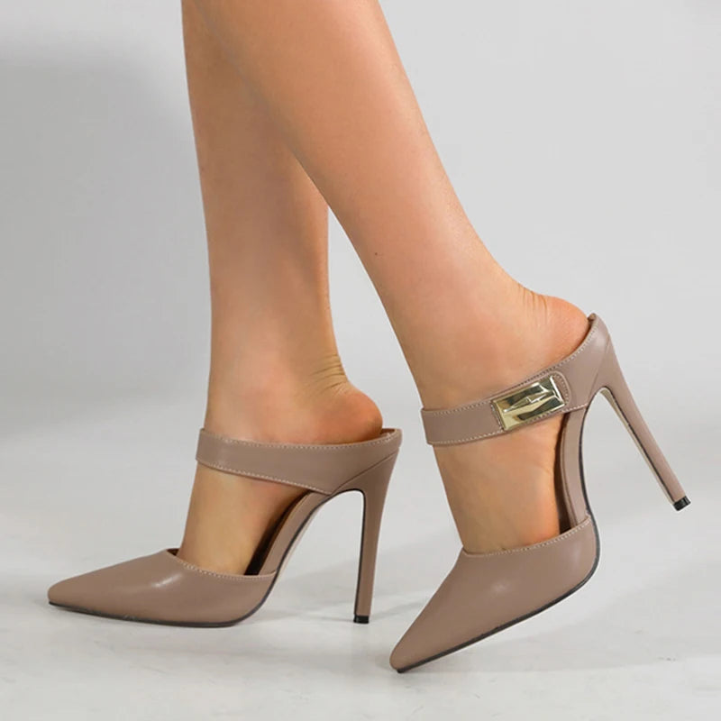 Mules donna Liyke a punta con cinturino e decoro