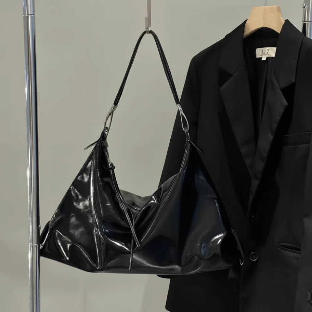 Women Fashion Oil Wax Leather Cross-body Messenger Bag Versatile Large Capacity Shoulder Bags Luxury Design Elegant Tote Bag
