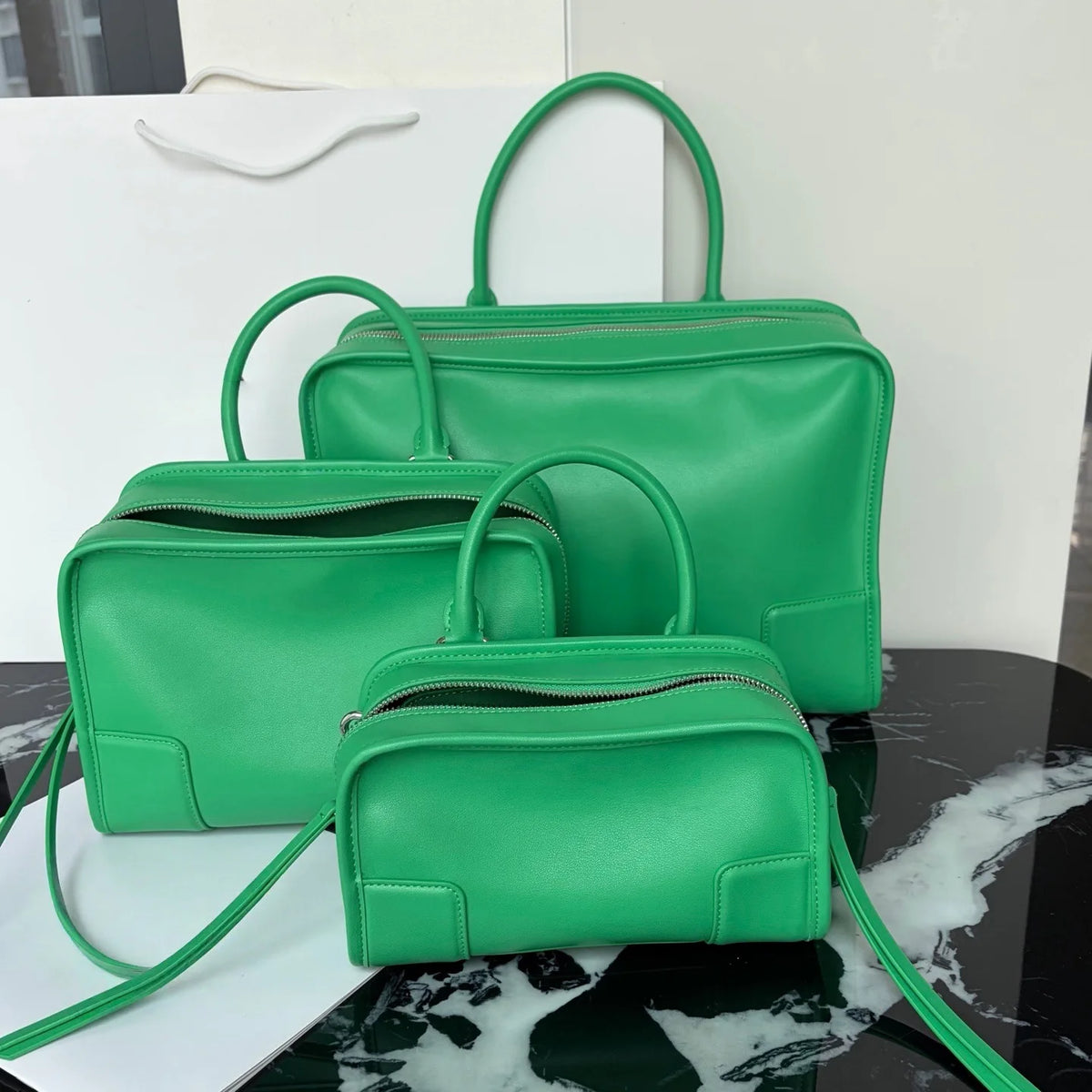 2026 Luxury Brand Design Women Shoulder Bags Top Quality Genuine Leather Women Handbags Fashion Street Style Bowling Bags Woman