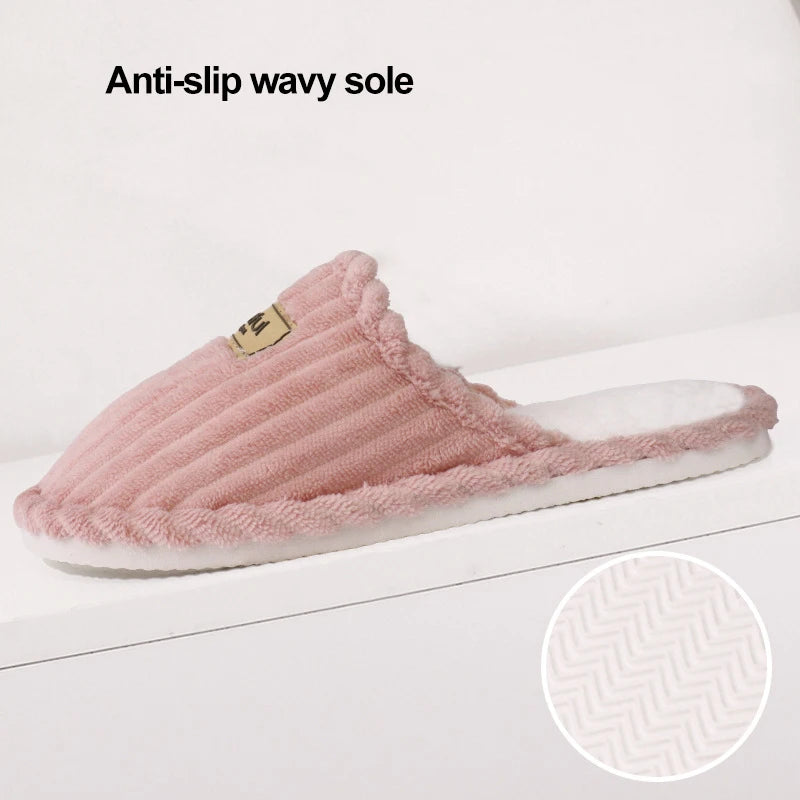 Chaussons d’intérieur confortables pour femme à semelle souple, légers, chauds et fourrés, antidérapants en velours côtelé, à enfiler pour l’hiver