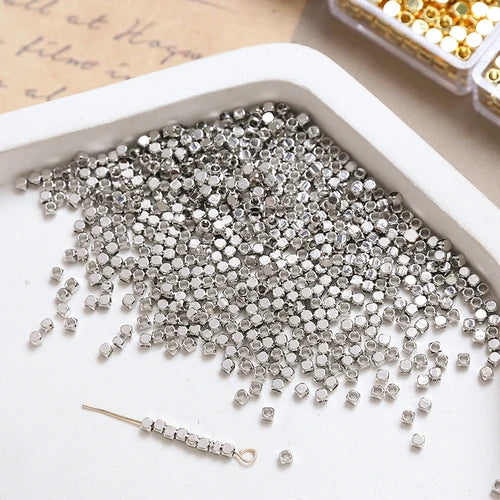 20 Stück  2-4mm  Vergoldete echte quadratische Perlen, geschliffene Perlen  DIY-Schmuck, Halskette, Armband, Abstandshalter, Zubehör, Materialien