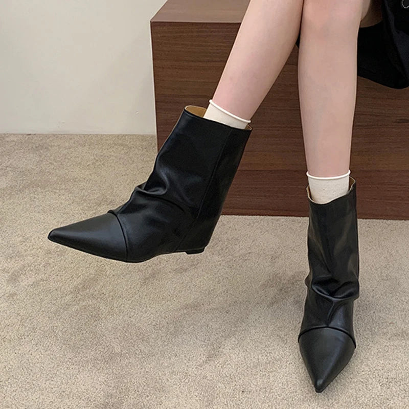 Stivaletti donna Liyke effetto suede con rialzo interno