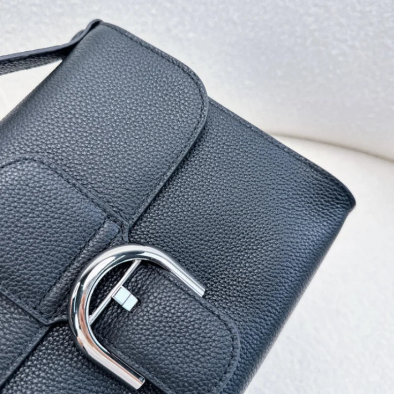 2026 New Clasp closure Saddle Bags Women Luxury Brand Designer Shoulder Bag Autumn Winter Fashion Elegant Commute Handbags