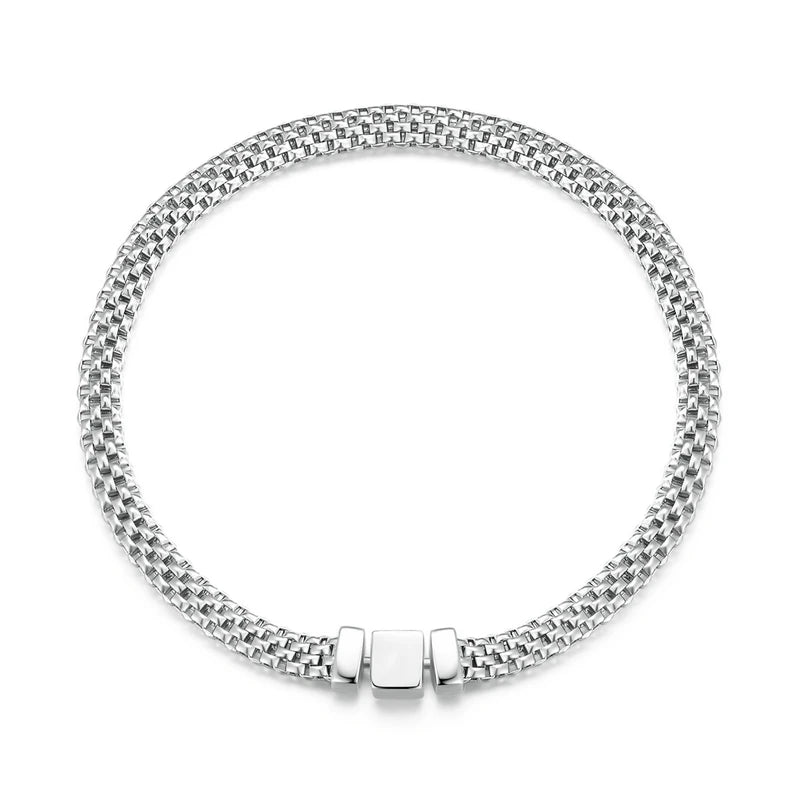 Geflochtenes Armband mit quadratischem Verschluss