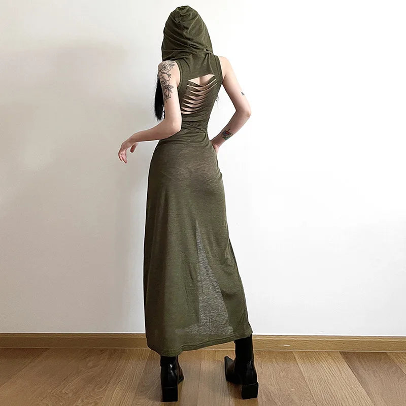 Abito midi da donna con cappuccio senza maniche