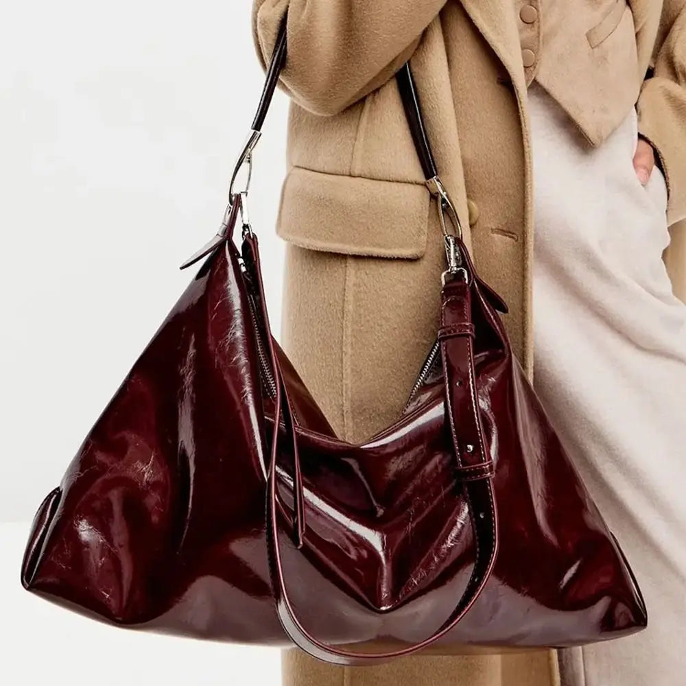 Women Fashion Oil Wax Leather Cross-body Messenger Bag Versatile Large Capacity Shoulder Bags Luxury Design Elegant Tote Bag