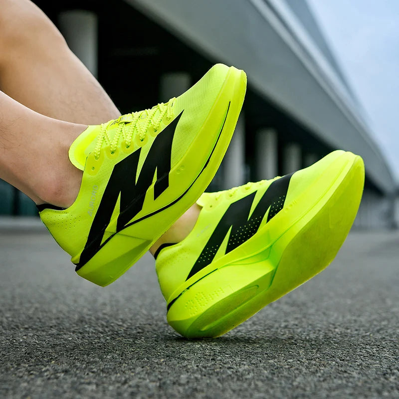 Scarpe sportive stringate per corsa