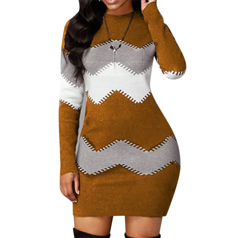Mini abito in maglia da donna a collo alto