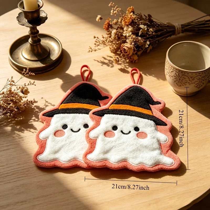 2-piece Halloween decoration set: handkerchiefs shaped like witch hats and ghosts, made of quick-drying coral fleece for the bathroom.