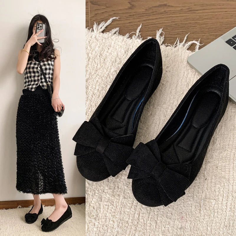 Damen Ballerinas mit großer Schleife, weiches Wildleder, runde Kappe